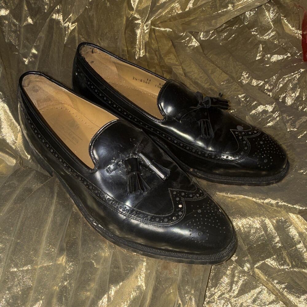 PRICE DROP Johnston & Murphy Black Leather Tassele Wingtip Loafer Men's 11 D/B